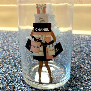 Designer GlassTumbler Featuring a Shopaholic w/Designer Bags and Boxes. NWT